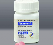 �������ᣨSORAFENIB����Ϊ�ΰ�����ҩ�ڹ����Ѿ����ܻ��߻�ӭ