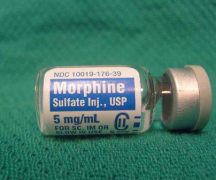 ��Ƭ��ҩ���������ж����ض���ʹ����Ҫ��ֹ֢ʹҩ��