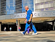 ������֢��ҩ���и����ʹ����й�����ѡ���������