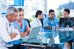 ����ҽ�Ƹ�����PD-1�방֢֮�便����ʲô��ϵ