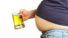 ����ҽ�Ʒ���ơ�ƶǵĴ�С�뻼ǰ���ٰ��ĸ��ʳ�����