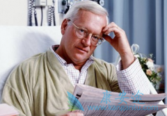 ɫ������(Ceritinib)�ɸ������ڷΰ��Ľ���״���ͷΰ�������֢״