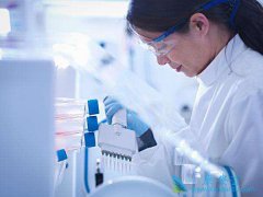 ����ҽ����������ҩ����ķ����������Ӧ֢�ߴ�9��֮��